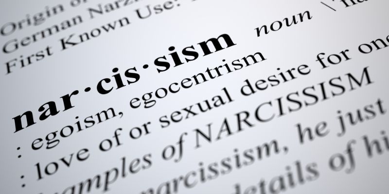 How Dating a Narcissist Changes You